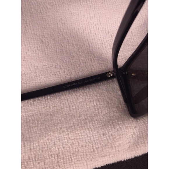 Saint Laurent Unisex Mask Style Sunglasses With Mirror Finish & Leather Case - Picture 14 of 15